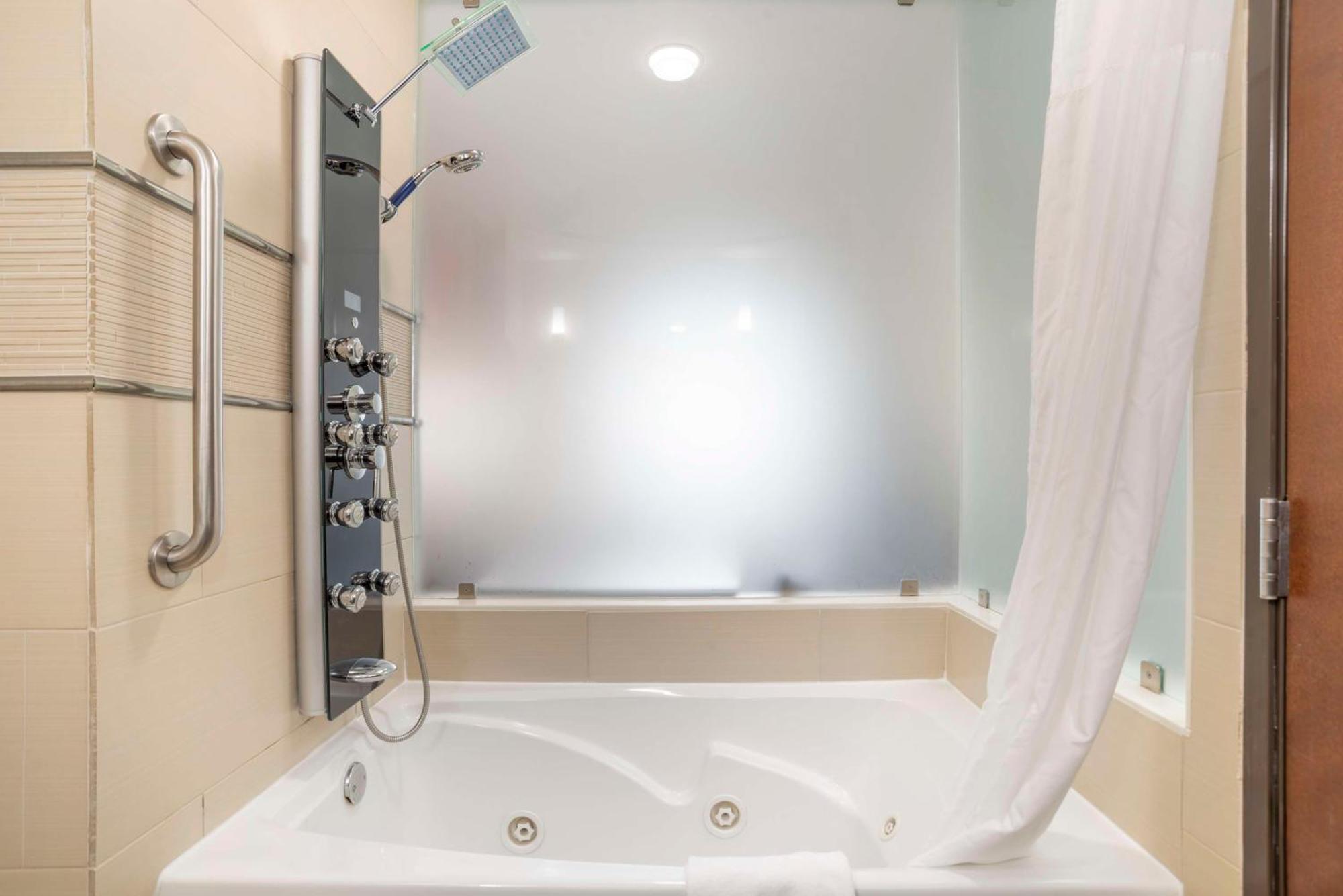Best Western Plus Flowood Inn & Suites Exteriör bild